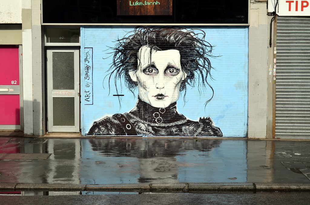 Six Urbanist Holiday Movies That Don’t Happen In New York