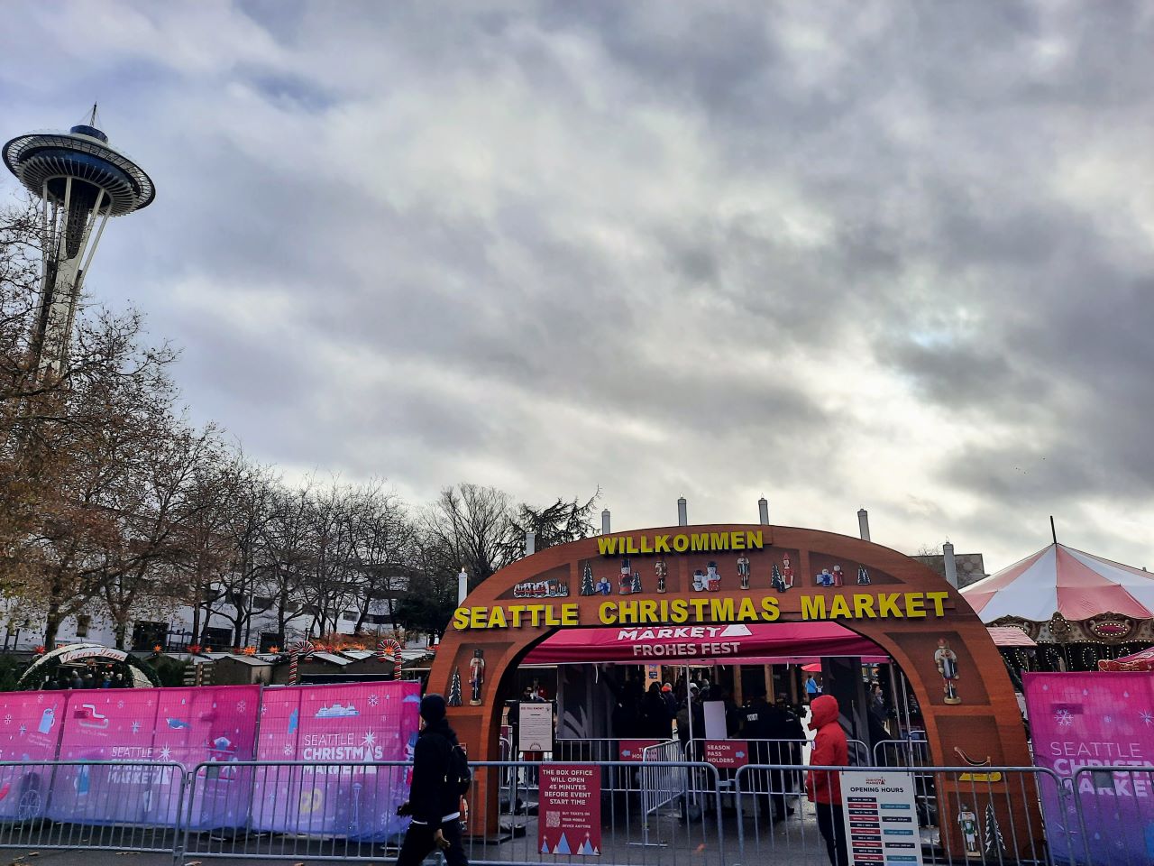 A Christmas Market That Doesn't Suck Is Still Elusive for Seattle